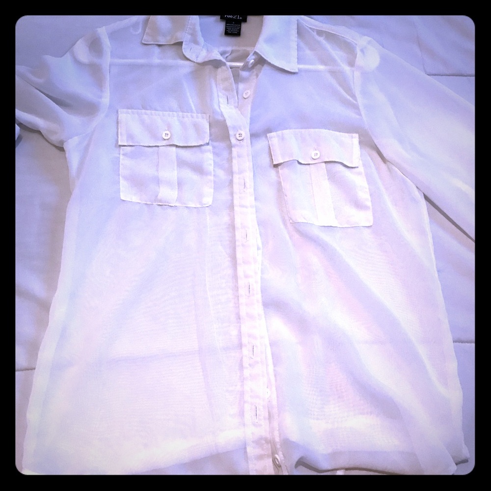 Rue 21 white long sleeve blouse